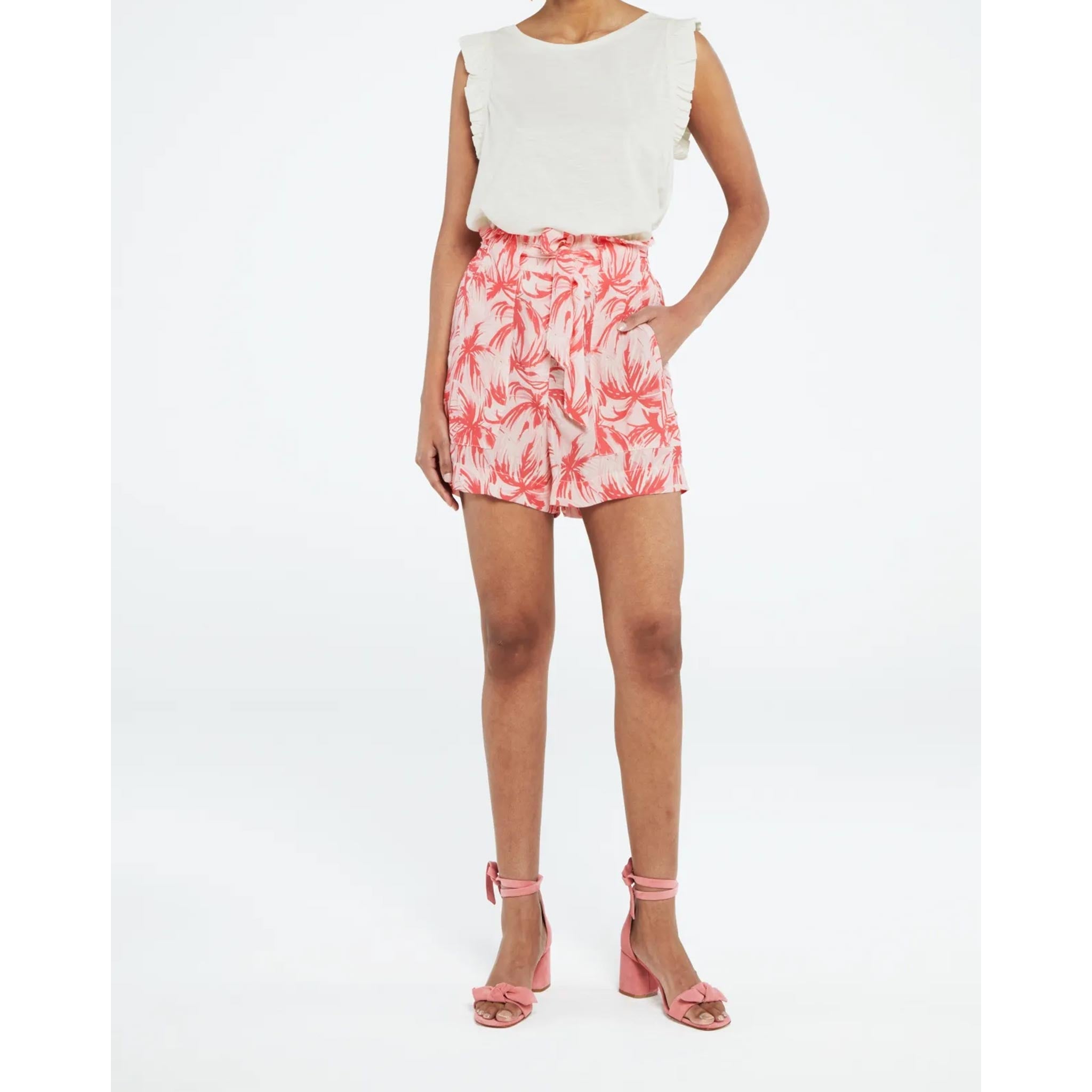 Olivia Shorts in Pink Grapefruit